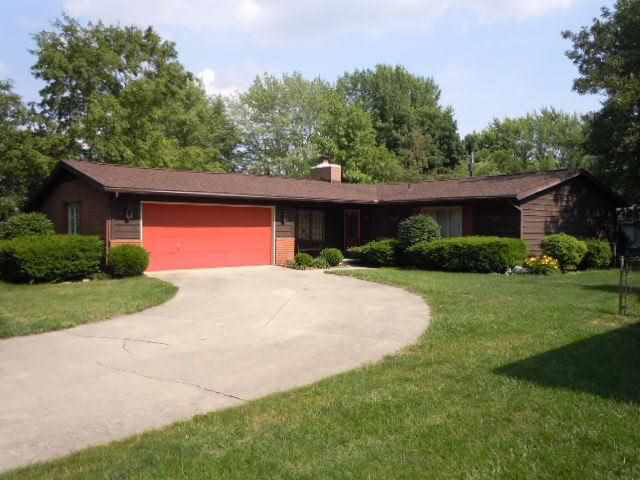 2913 West Riggin Road Muncie, IN 47304 - Photo 1 of 14