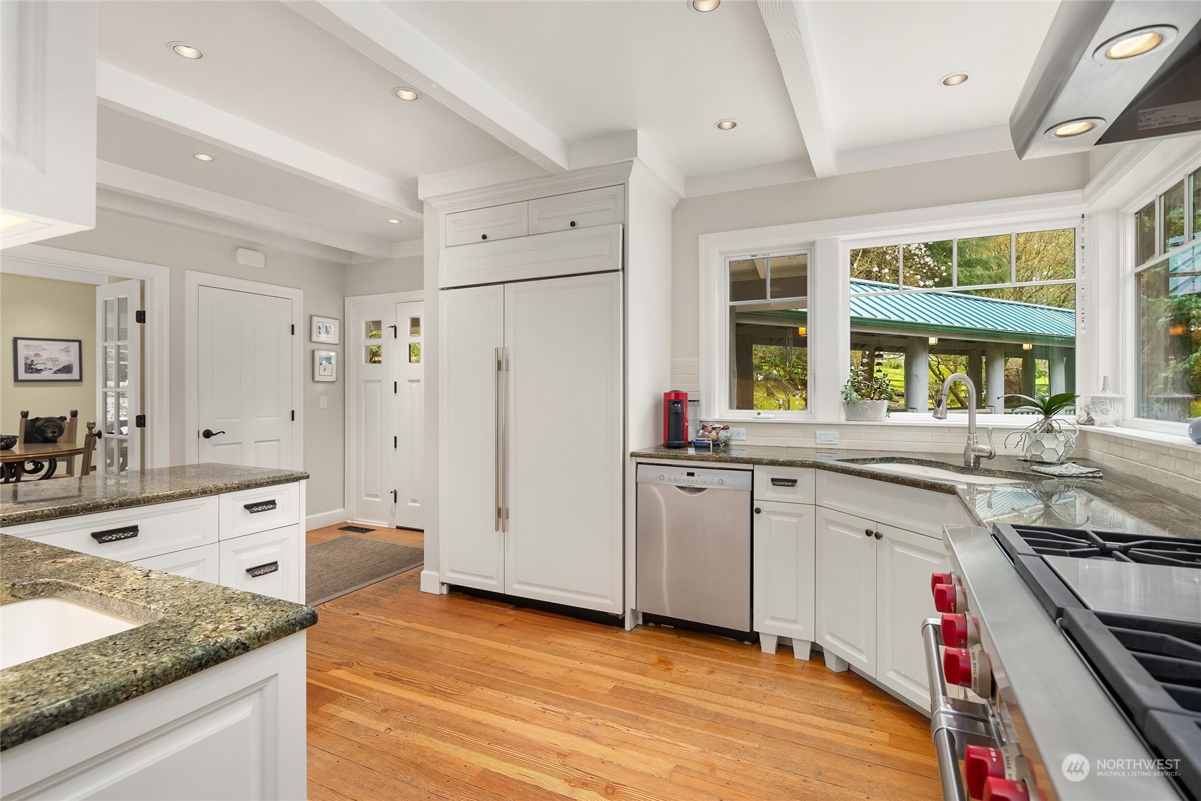 8020 Hansen Road Northeast Bainbridge Island, WA 98110 - Photo 12 of 38 Gallery Image 12