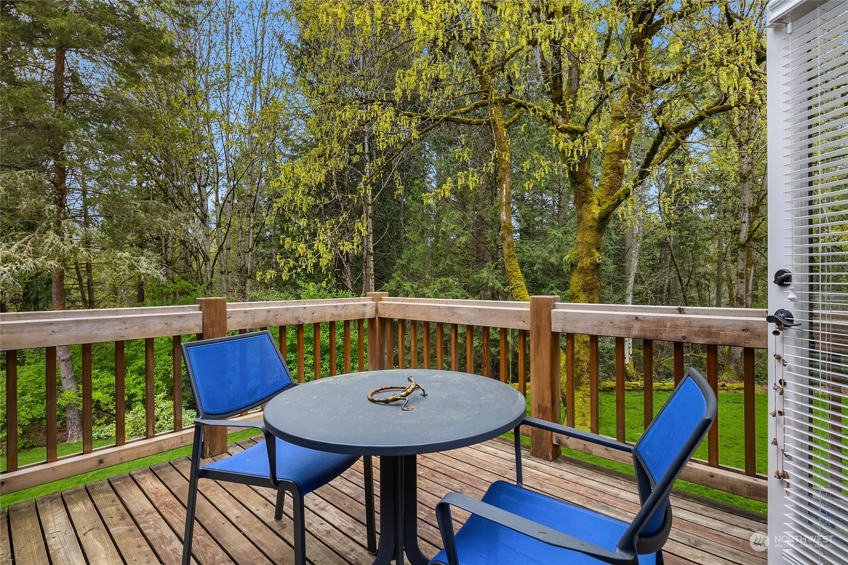 8020 Hansen Road Northeast Bainbridge Island, WA 98110 - Photo 16 of 38 Gallery Image 16