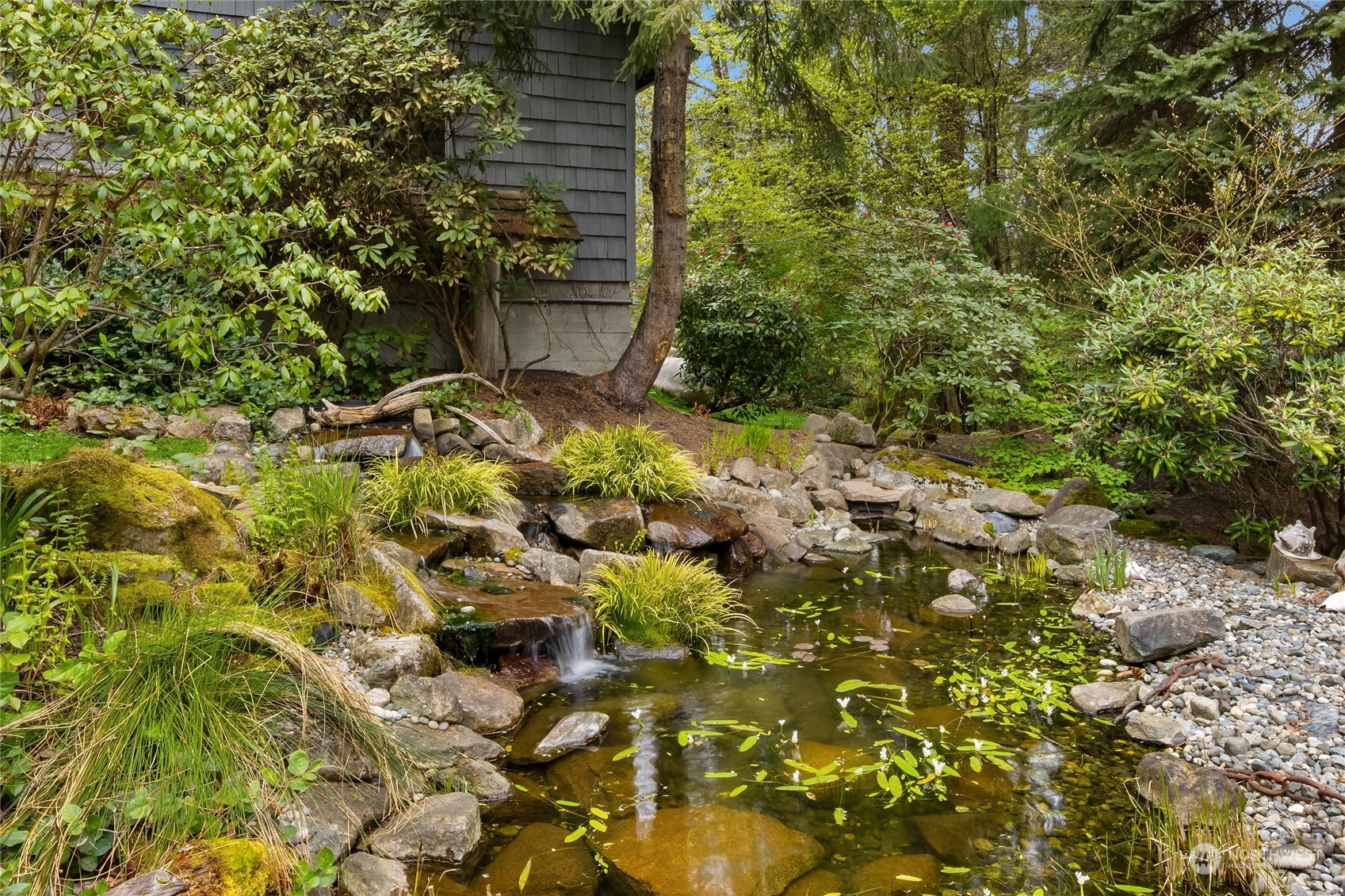 8020 Hansen Road Northeast Bainbridge Island, WA 98110 - Photo 30 of 38 Gallery Image 30