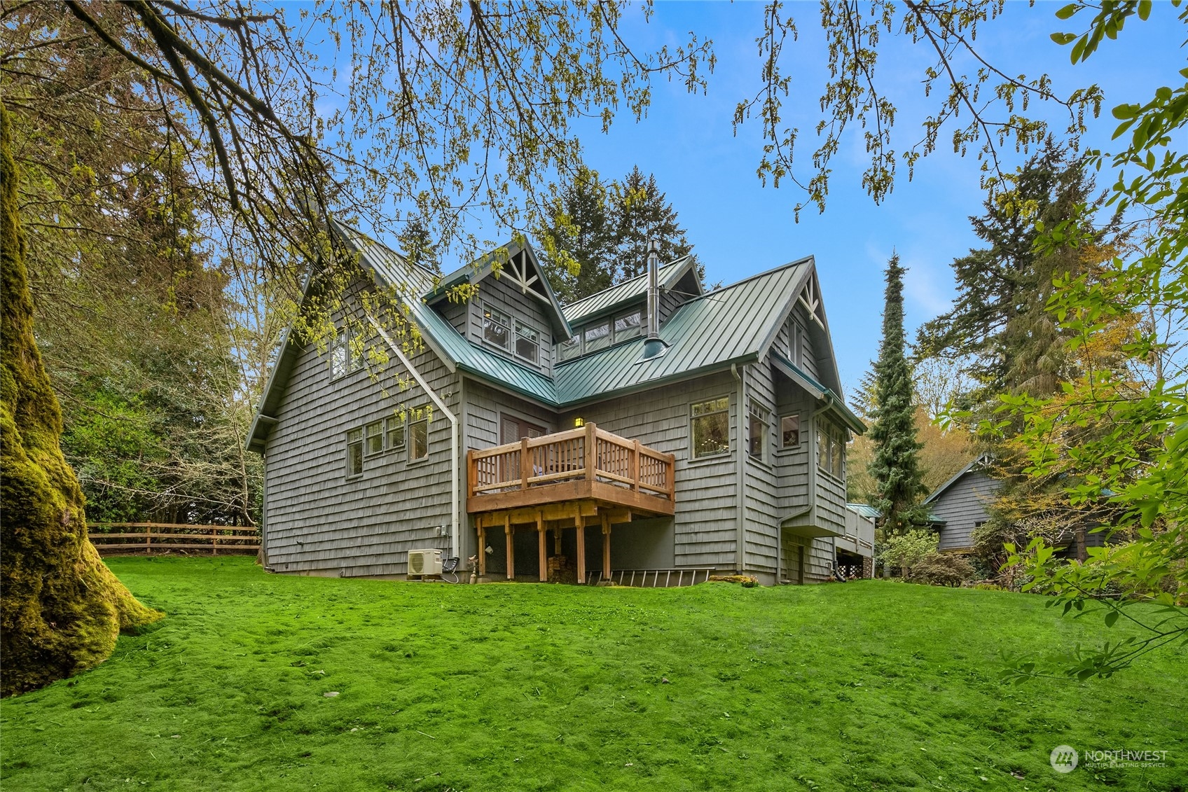 8020 Hansen Road Northeast Bainbridge Island, WA 98110 - Photo 31 of 38 Gallery Image 31