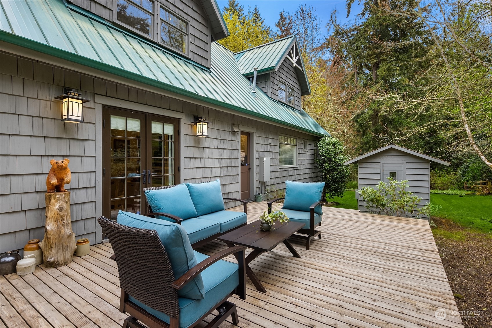 8020 Hansen Road Northeast Bainbridge Island, WA 98110 - Photo 32 of 38 Gallery Image 32