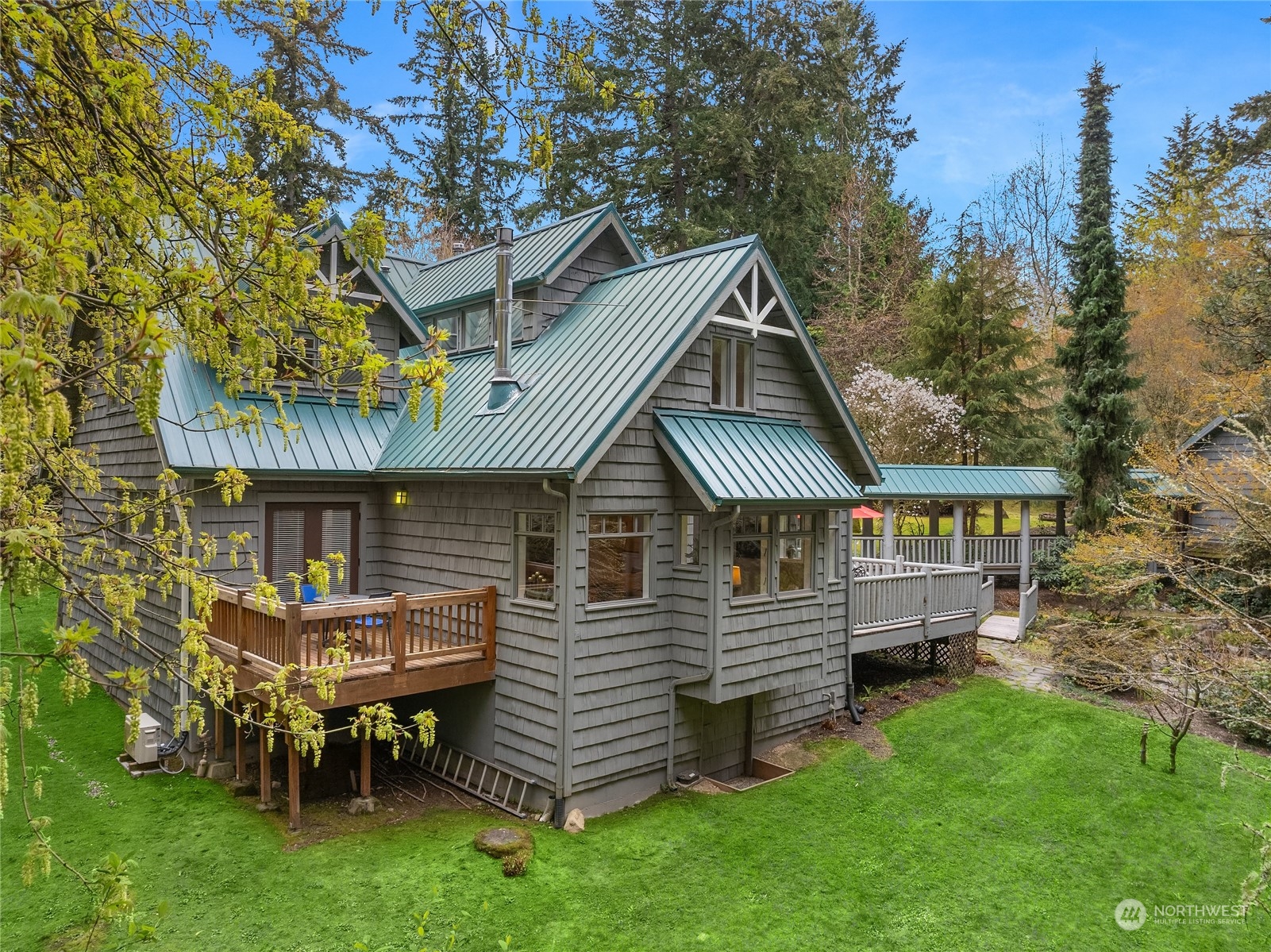 8020 Hansen Road Northeast Bainbridge Island, WA 98110 - Photo 35 of 38 Gallery Image 35
