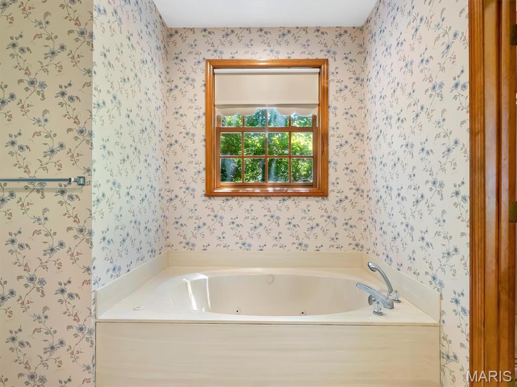 908 North Ballas Road St. Louis, MO 63131 - Photo 21 of 53