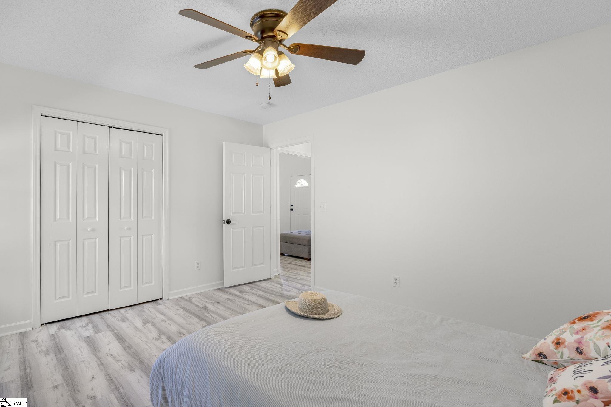 124 East King Road Greer, SC 29651 - Photo 26 of 39