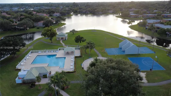 $3,300 | 11175 Southwest 17th Manor, Unit 11175, Davie, FL 33324