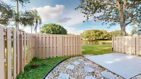 $3,300 | 11175 Southwest 17th Manor, Unit 11175, Davie, FL 33324