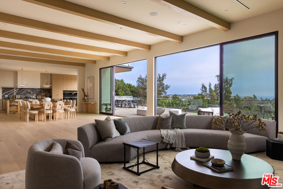 29924 Harvester Road Malibu, CA 90265 - Photo 5 of 30