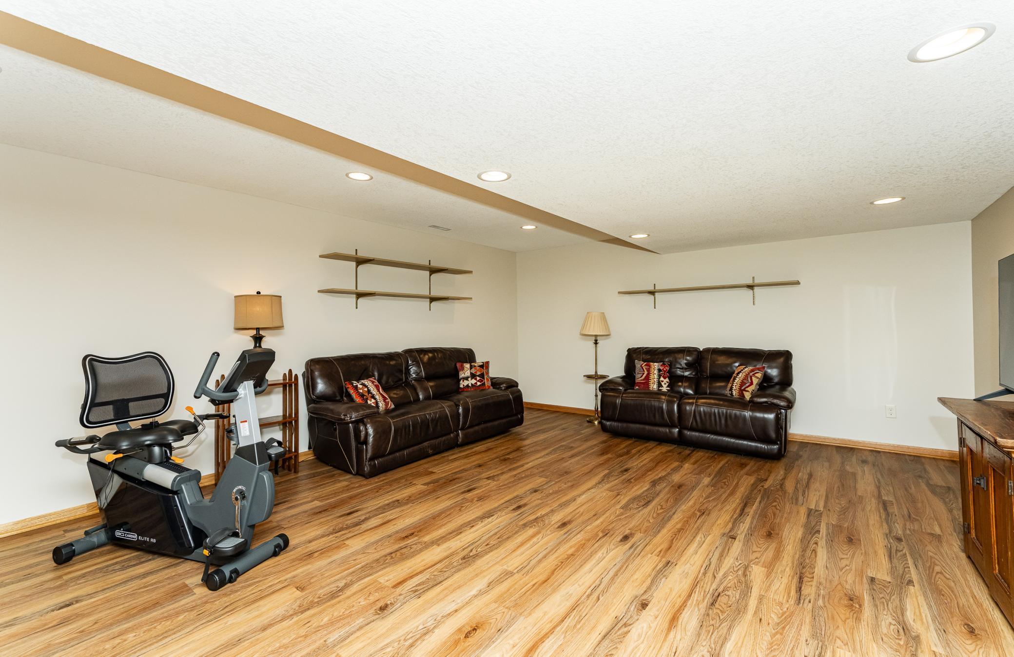 1075 23rd Avenue Southwest Rochester, MN 55902 - Photo 29 of 41