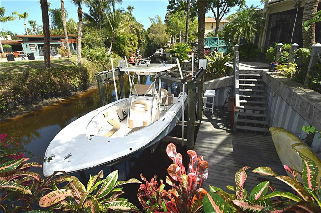 541 Southwest Timber Trail Stuart, FL 34997 - Photo 33 of 36 Gallery Image 33
