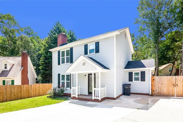 $2,100 | 6305 Montezuma Trail, Charlotte, NC 28227