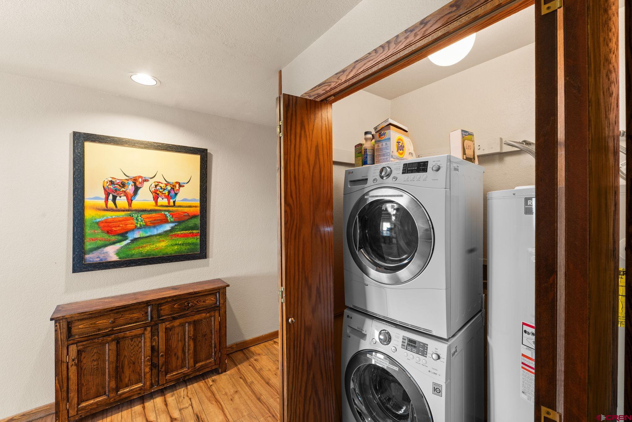 11 Snowmass Road, Unit 638 Crested Butte, CO 81225 - Photo 16 of 41 a view of a bedroom with washer and dryer