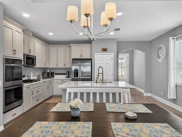 $3,200 | 1673 Suttonset Trail, Zephyrhills, FL 33541