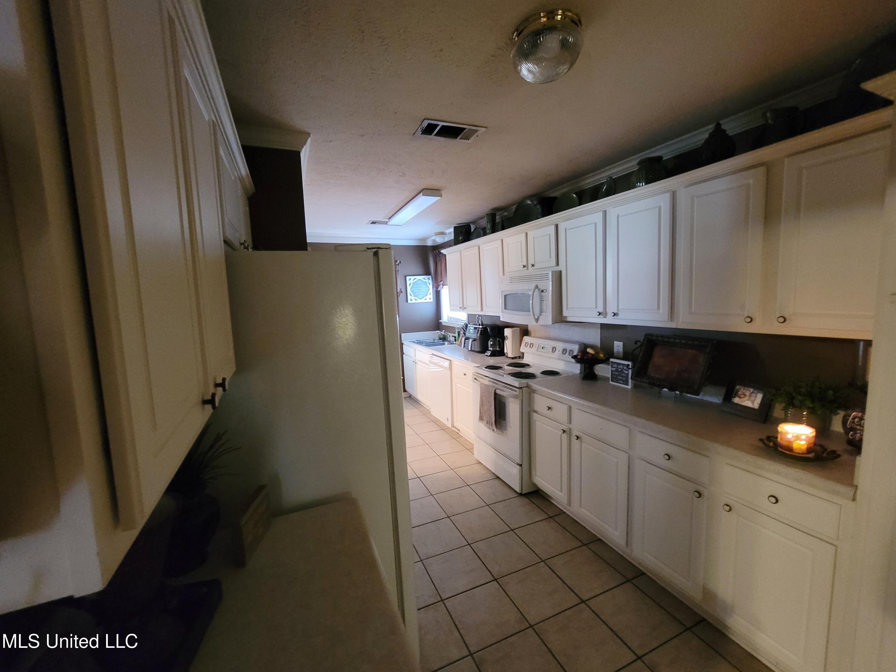 317 Willow Run Pearl, MS 39208 - Photo 35 of 49 Kitchen