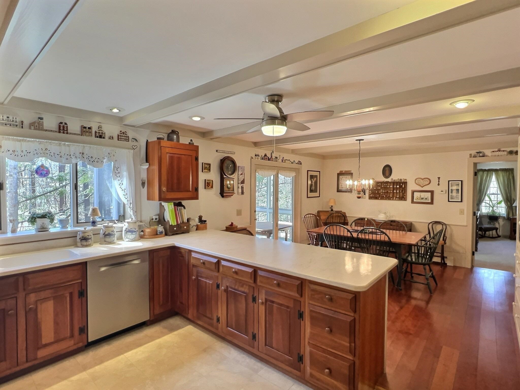 229 Page Road New London, NH 03257 - Photo 4 of 26 Gallery Image 4