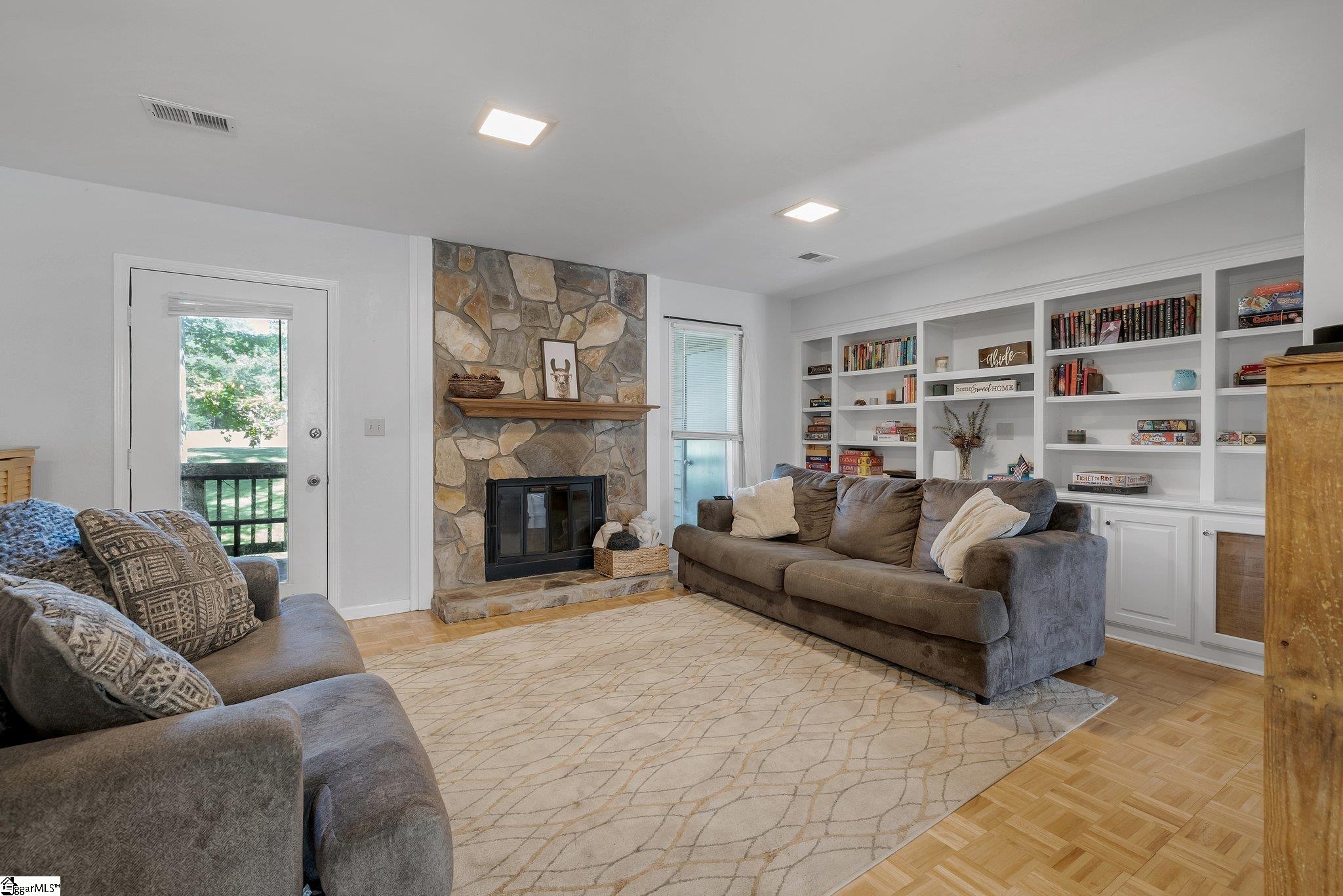 100 Stallings Road, Unit G25 Taylors, SC 29687 - Photo 8 of 24 Gallery Image 8