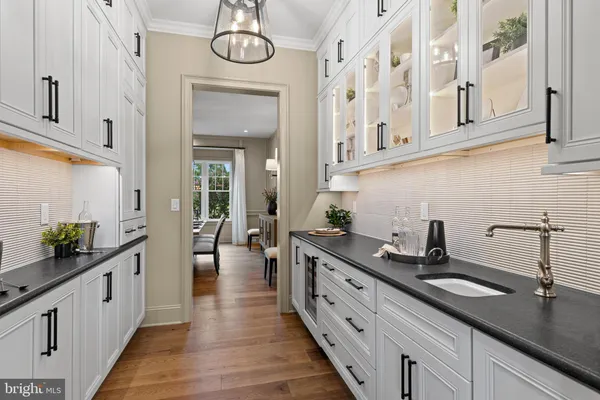 $1,419,990 | 4464 Kleinot Drive, Doylestown, PA 18902