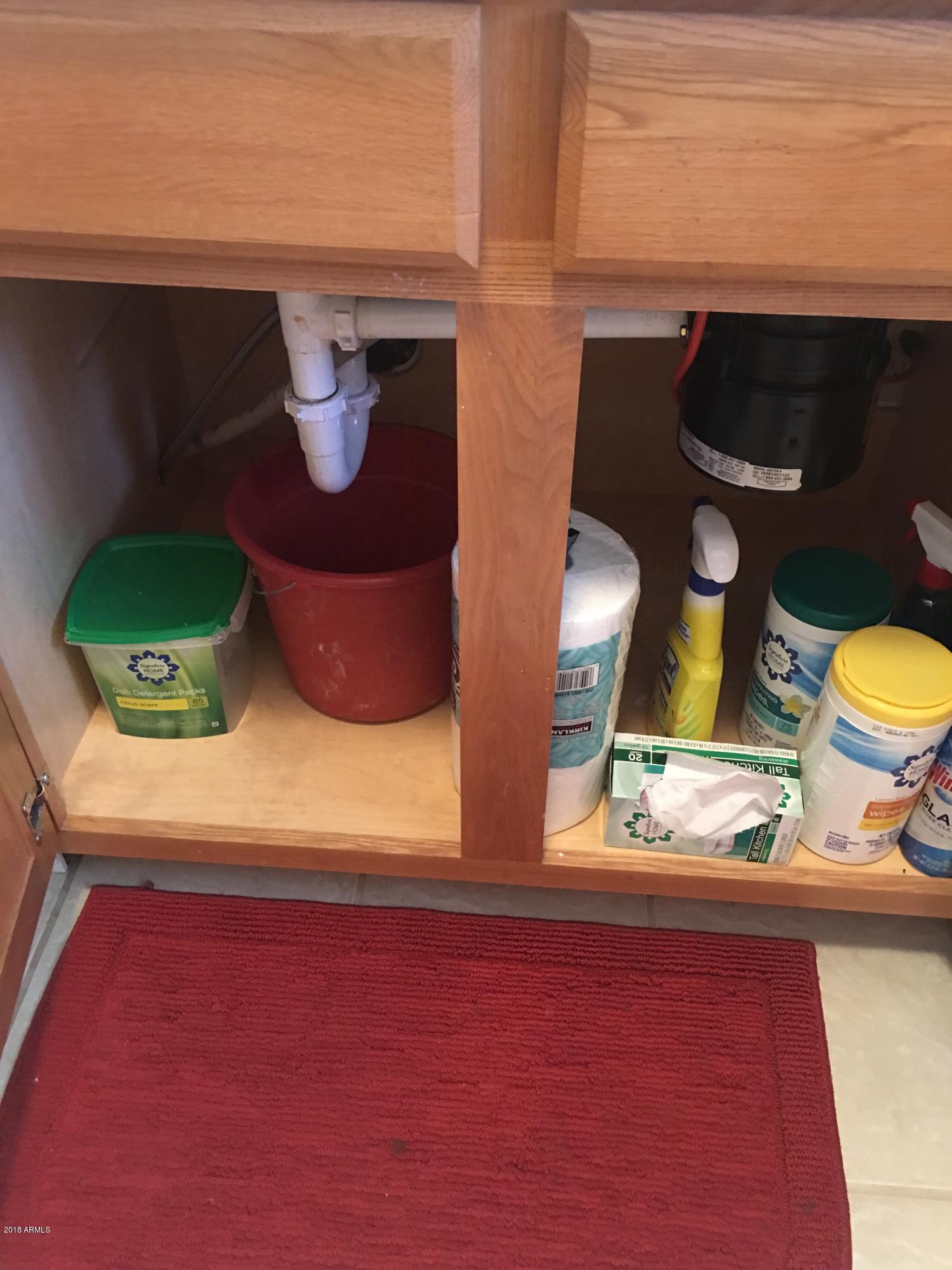 540 South West Road, Unit 7 Wickenburg, AZ 85390 - Photo 20 of 27 a bathroom with a sink and a mirror