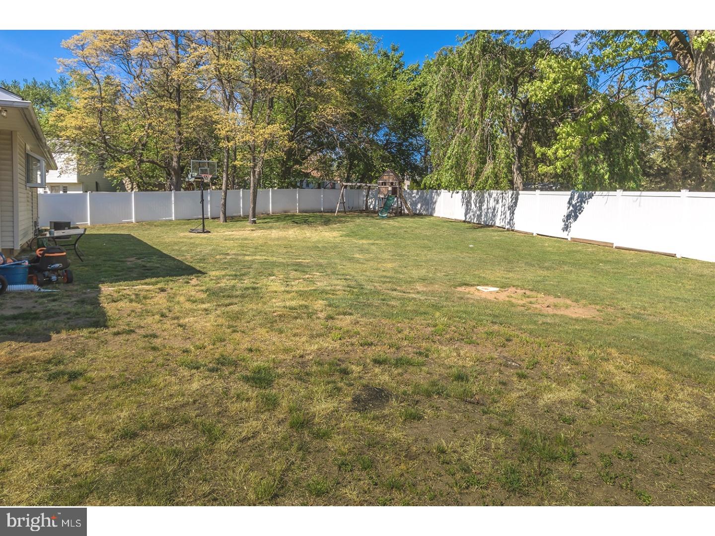 2102 Andover Road Riverton, NJ 08077 - Photo 20 of 22 Gallery Image 20