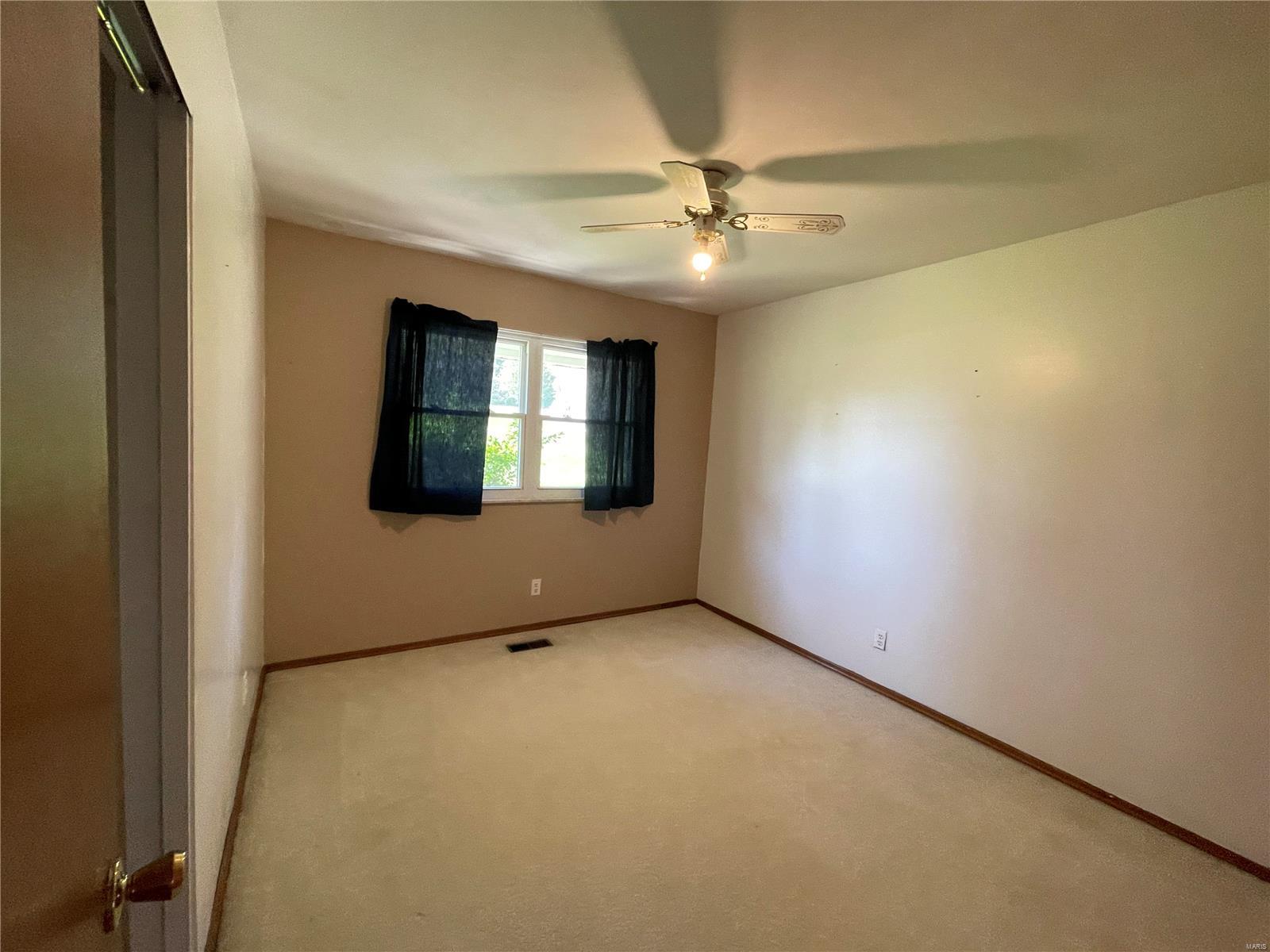 1007 Carman Road Ballwin, MO 63021 - Photo 5 of 8 Gallery Image 5