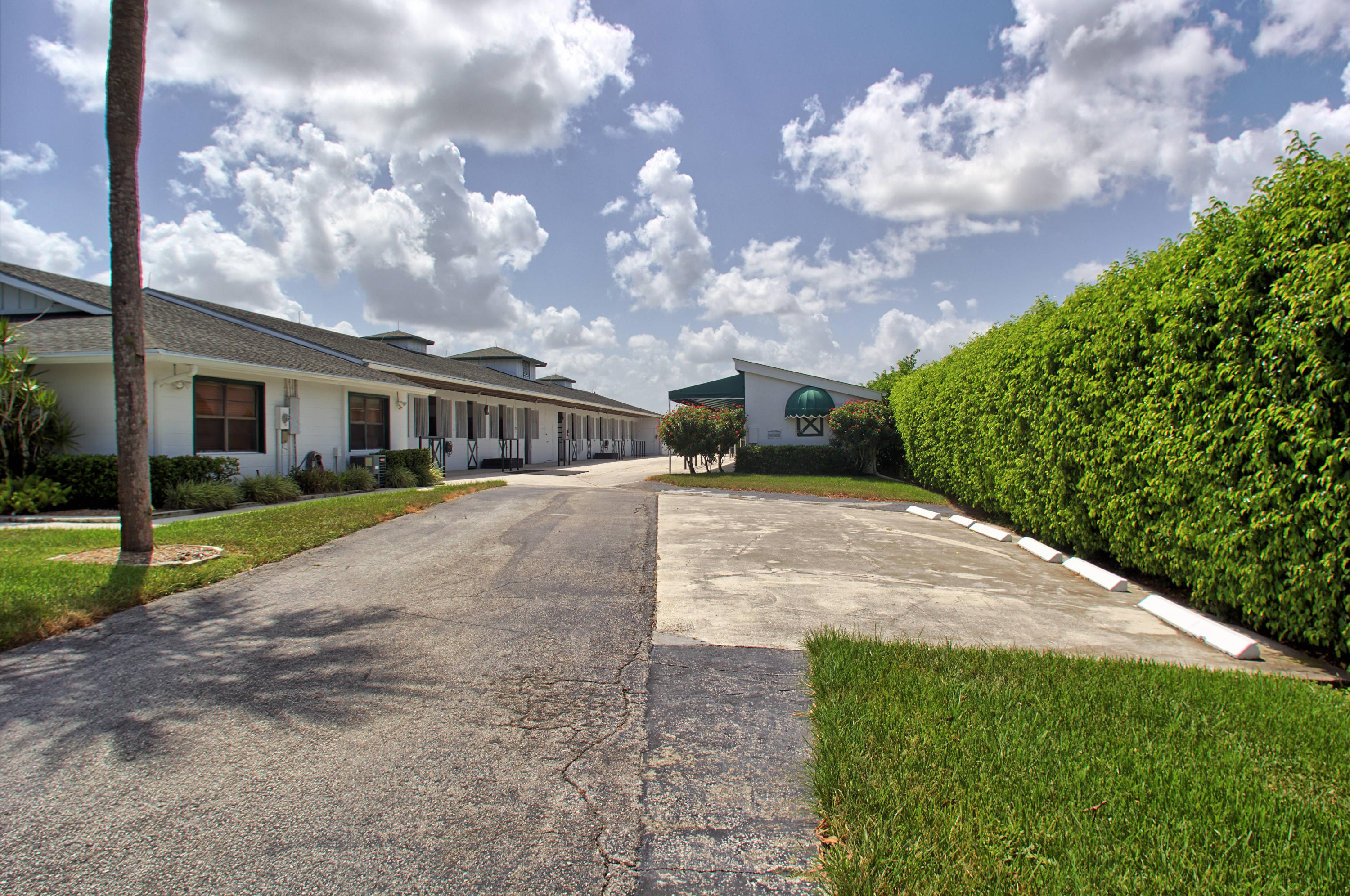 13135 Southfields Road Wellington, FL 33414 - Photo 4 of 16 Extra Parking Right Side