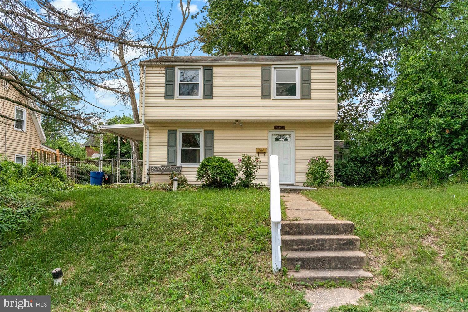 1235 Seven Oaks Road Baltimore, MD 21227 - Photo 2 of 27