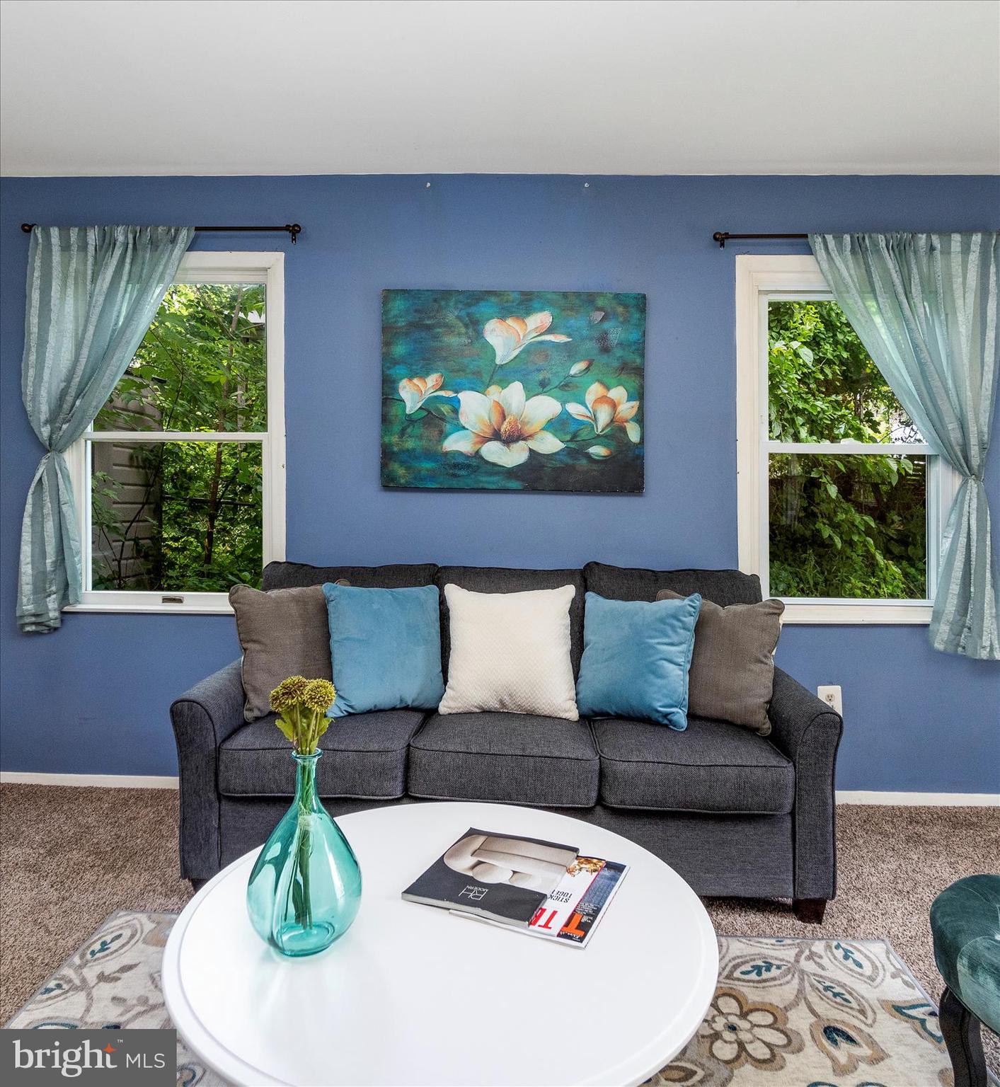 1235 Seven Oaks Road Baltimore, MD 21227 - Photo 7 of 27 Sunny And Warm Living Room