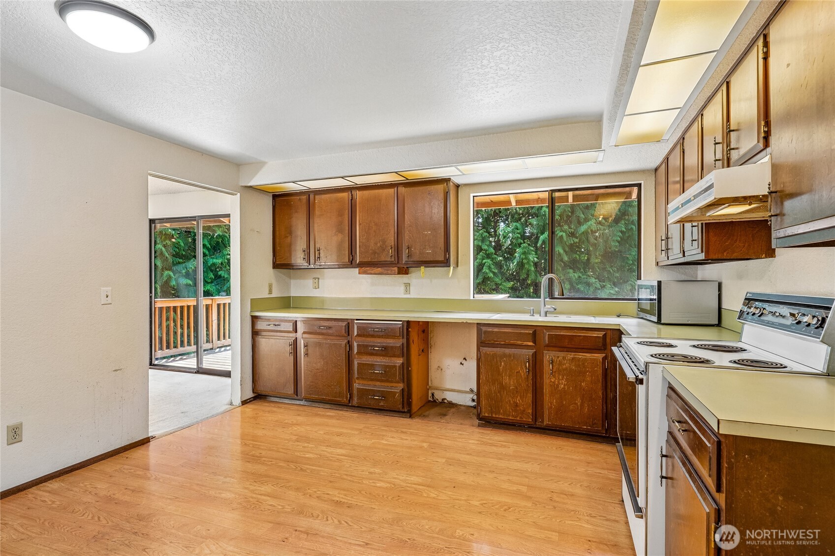 5420 233rd Place Southeast Bothell, WA 98021 - Photo 14 of 39