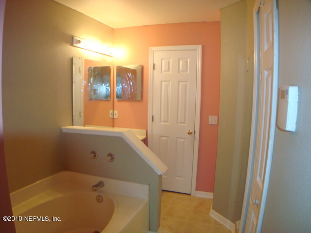 12575 Reeding Ridge Drive North Jacksonville, FL 32225 - Photo 12 of 13 MASTER BATHROOM