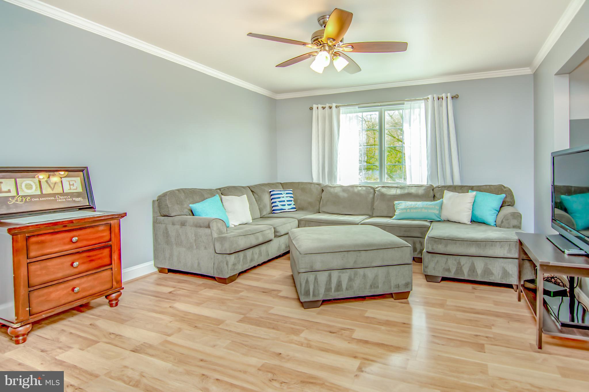 2432 Winding Ridge Road Odenton, MD 21113 - Photo 4 of 29 Living Room