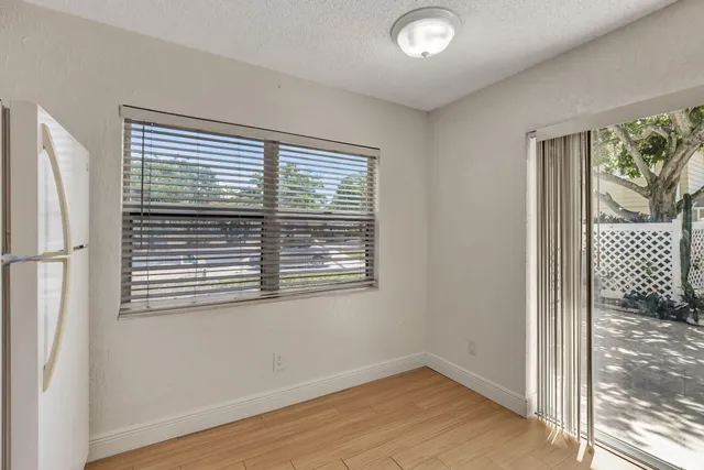 $2,300 | 4004 Medford Court, Boynton Beach, FL 33436