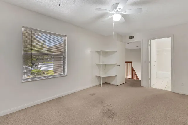 $2,300 | 4004 Medford Court, Boynton Beach, FL 33436