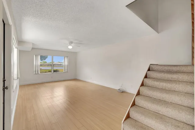 $2,300 | 4004 Medford Court, Boynton Beach, FL 33436