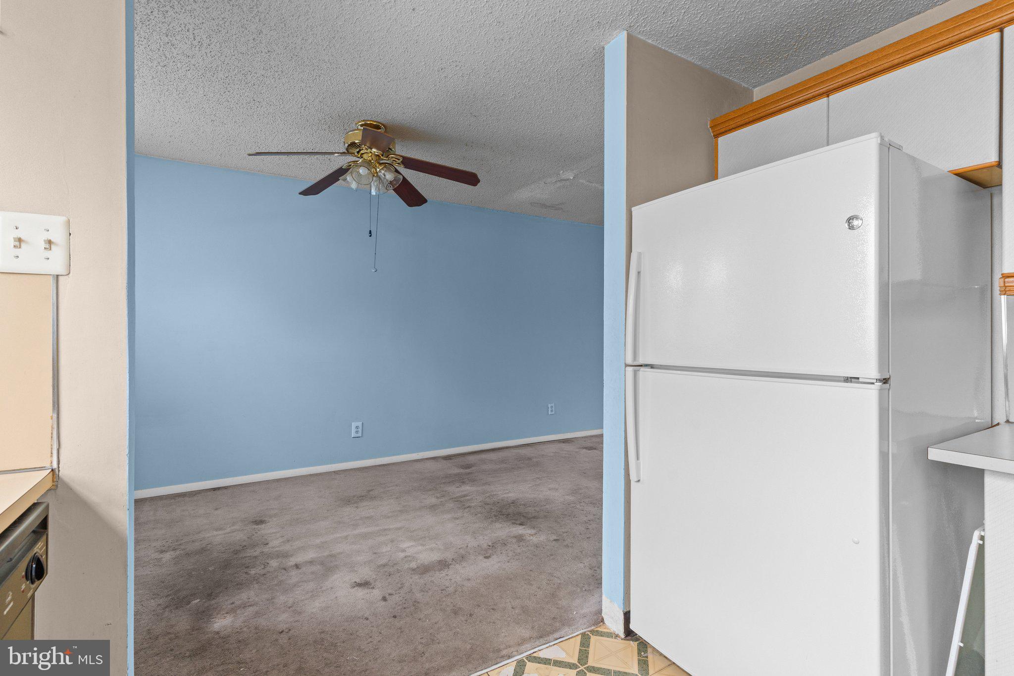 12157 Aster Road Philadelphia, PA 19154 - Photo 12 of 24 Gallery Image 12