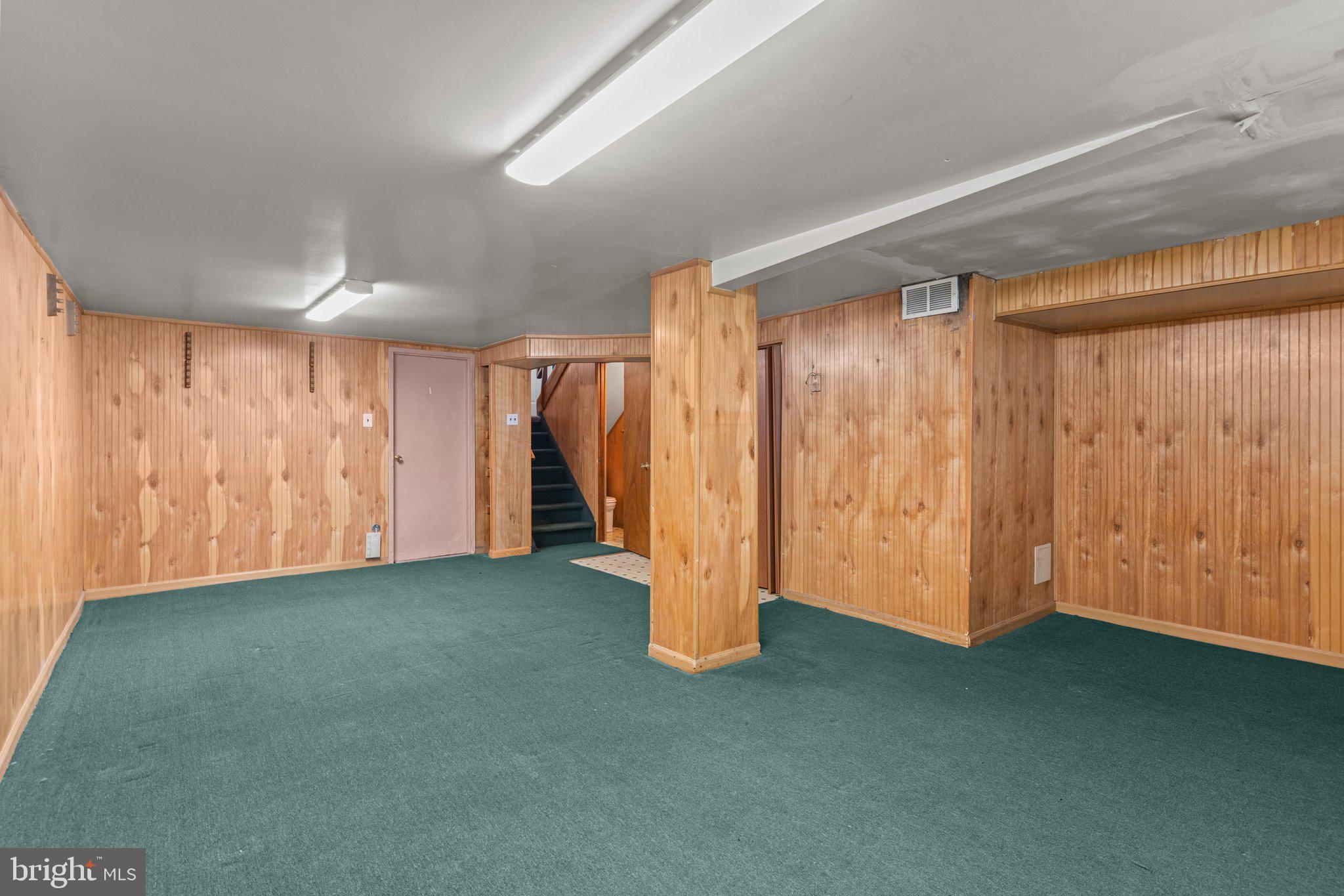 12157 Aster Road Philadelphia, PA 19154 - Photo 19 of 24 Gallery Image 19