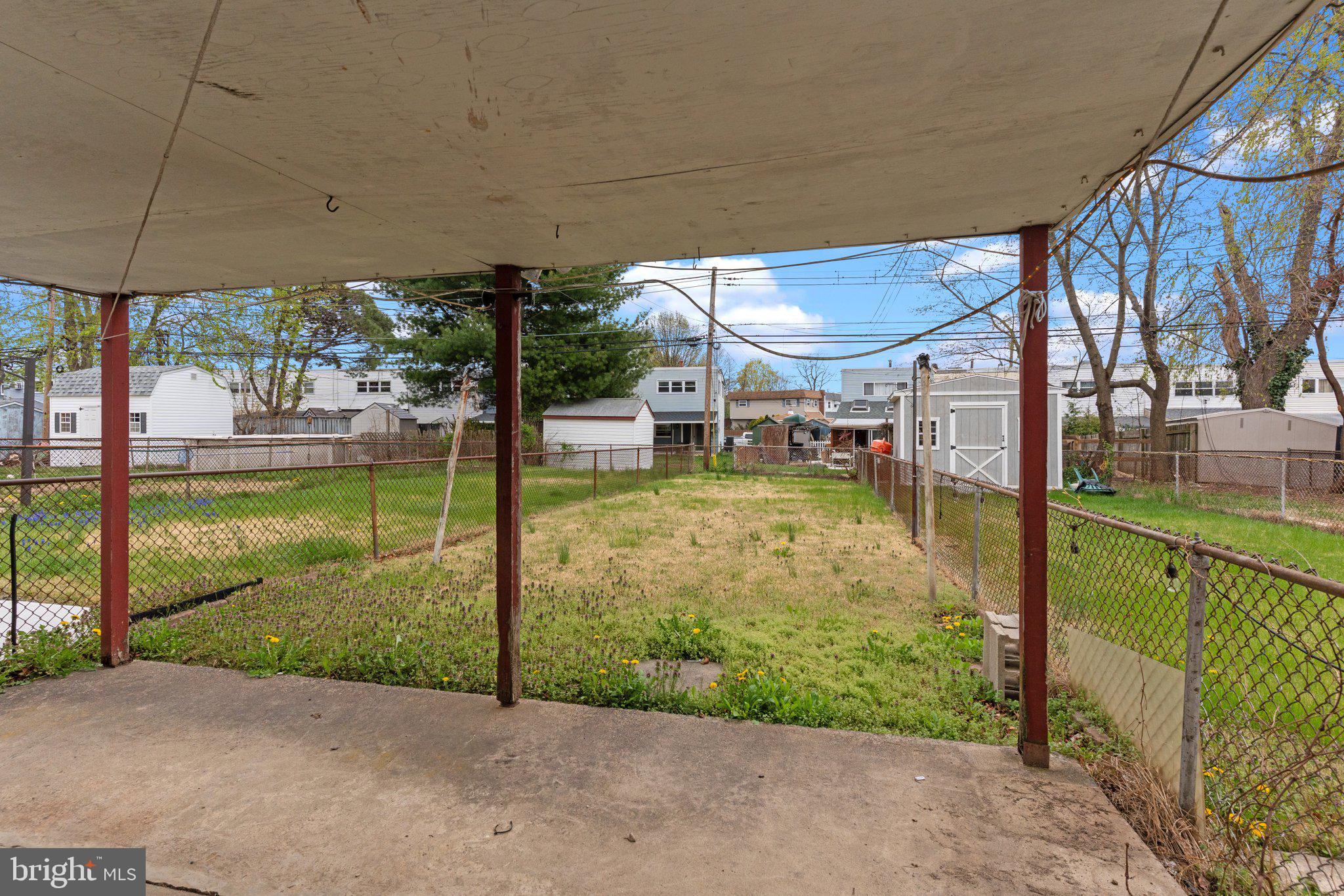 12157 Aster Road Philadelphia, PA 19154 - Photo 23 of 24 Deep backyard