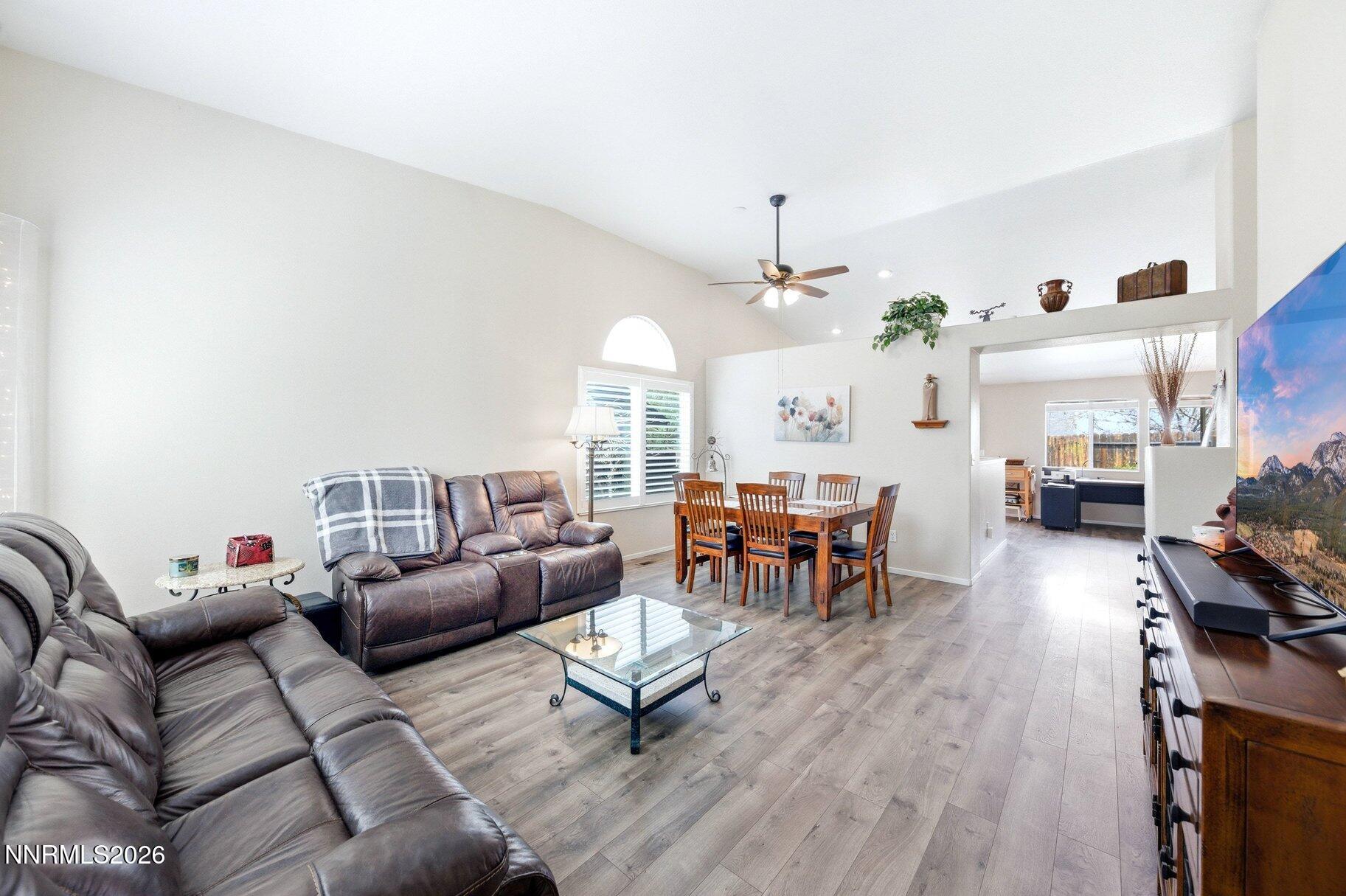 7911 Sand Pebble Drive Reno, NV 89506 - Photo 4 of 39 004_sp-1019_611