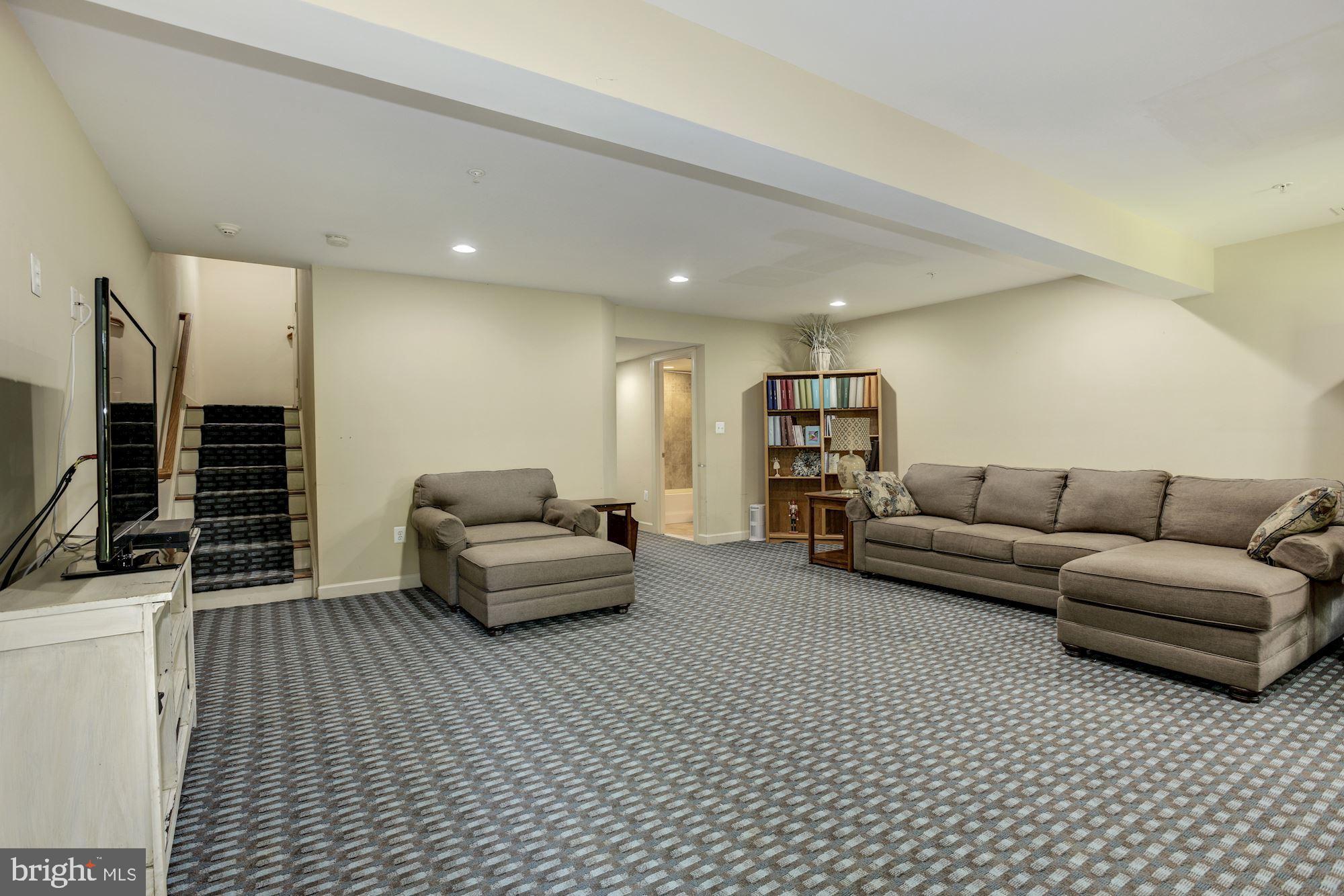 1593 Rutland Way Hanover, MD 21076 - Photo 24 of 36 Family Room