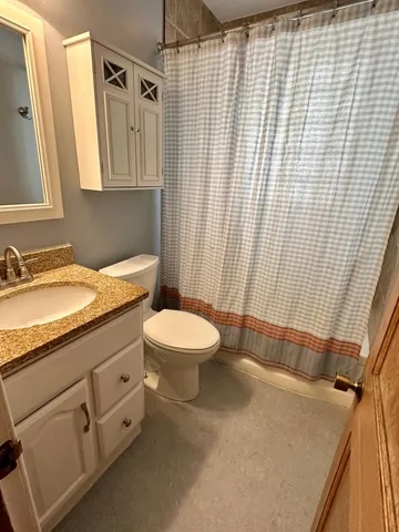 $195,000 | 109 1st Avenue Northwest, New London, MN 56273