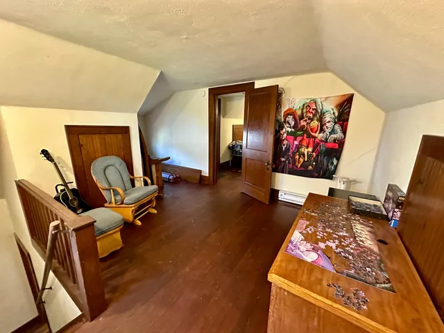 $195,000 | 109 1st Avenue Northwest, New London, MN 56273