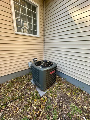 $195,000 | 109 1st Avenue Northwest, New London, MN 56273