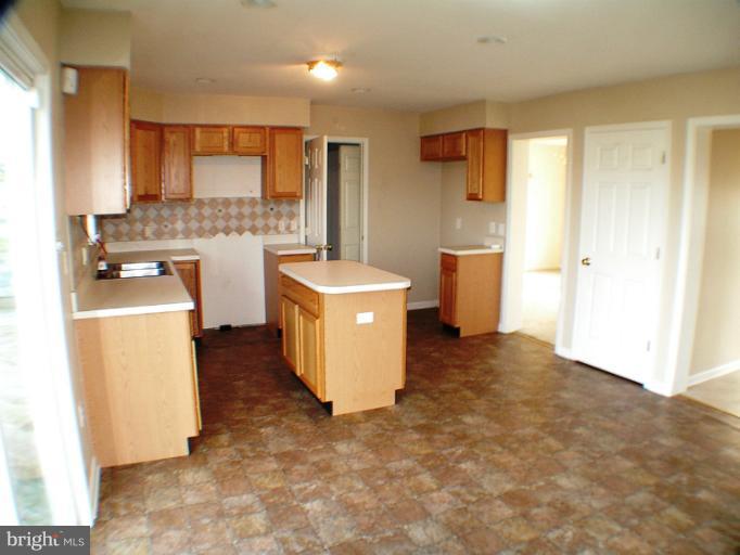 2373 Reliance Road Middletown, VA 22645 - Photo 3 of 30 Kitchen
