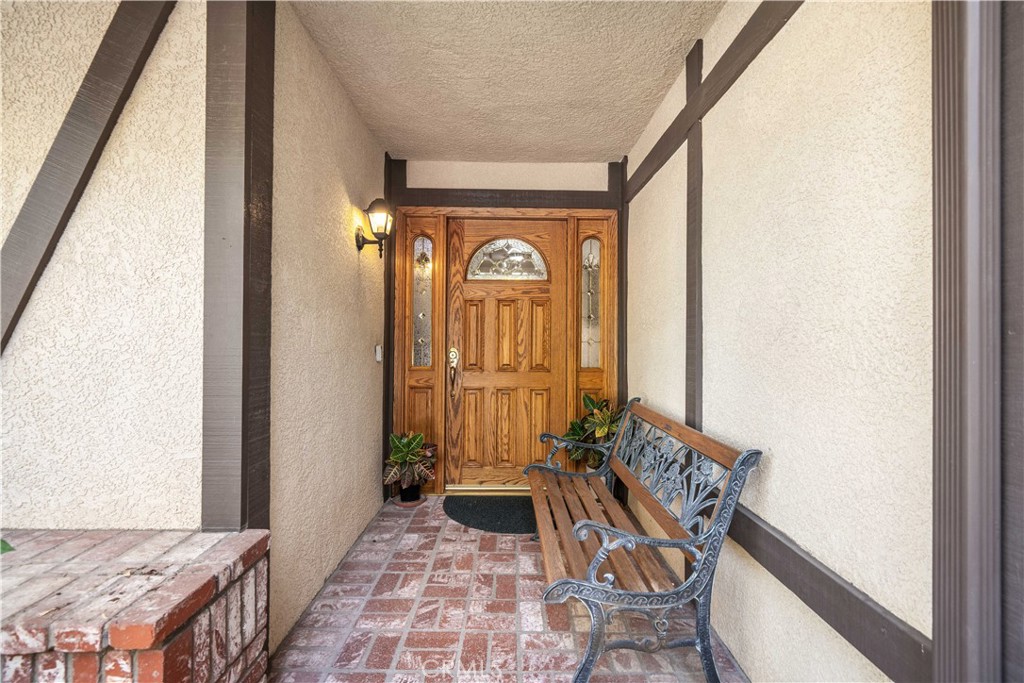 4267 Roxbury Street Simi Valley, CA 93063 - Photo 7 of 49