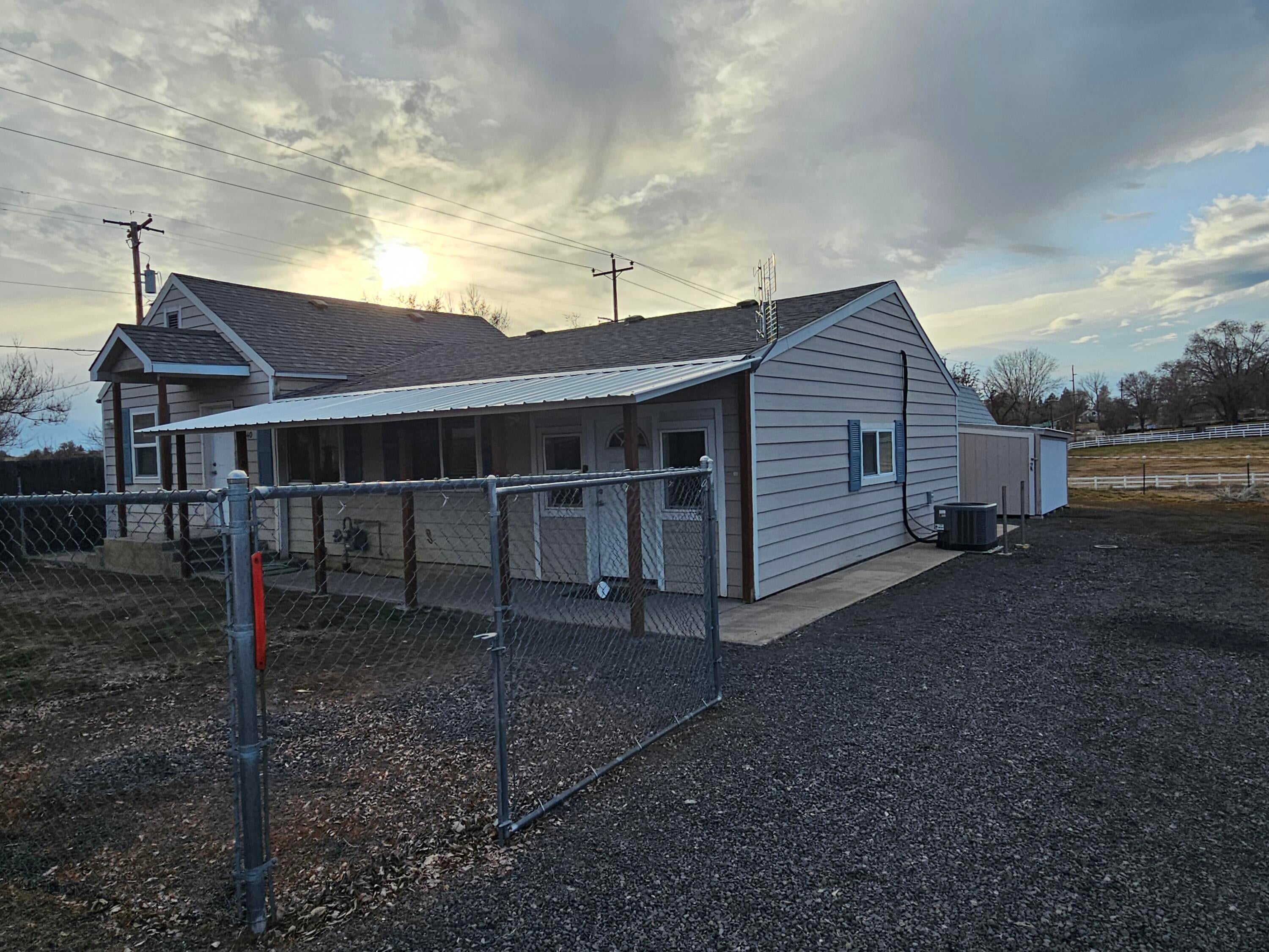 3340 Vale Road Klamath Falls, OR 97603 - Photo 3 of 25 20260210_161625
