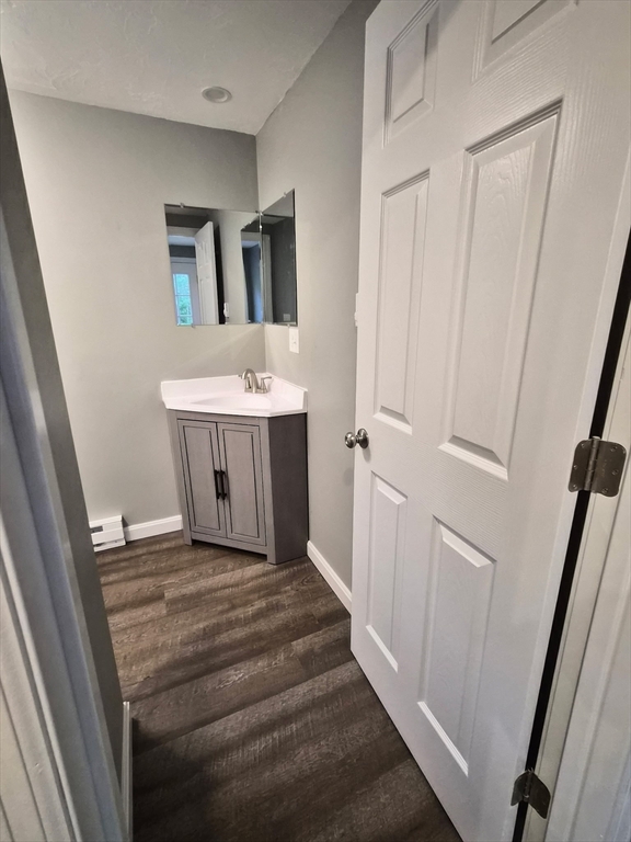 7 David Carver, MA 02330 - Photo 14 of 22 a view of entryway with bathroom