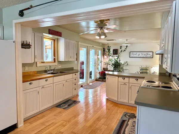 $429,900 | 28654 Grozys Point Road, Pengilly, MN 55775