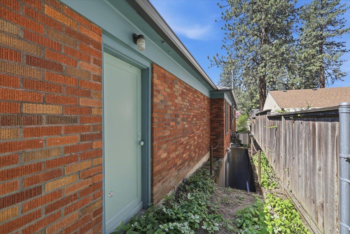 1803 South Arthur Street Spokane, WA 99203 - Photo 45 of 49