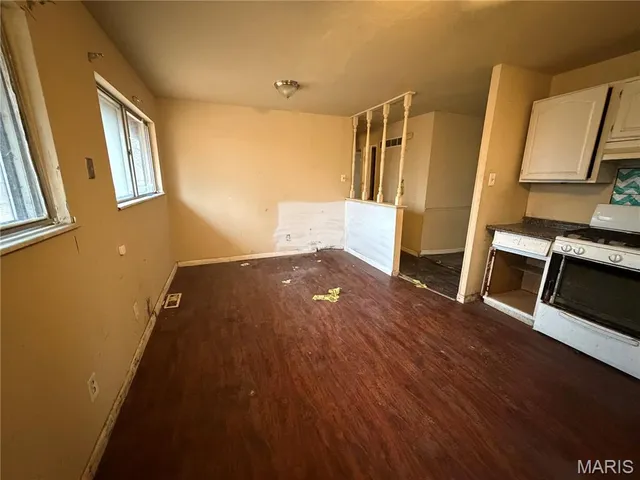 $69,900 | 10418 Quaker Drive, St. Louis, MO 63136