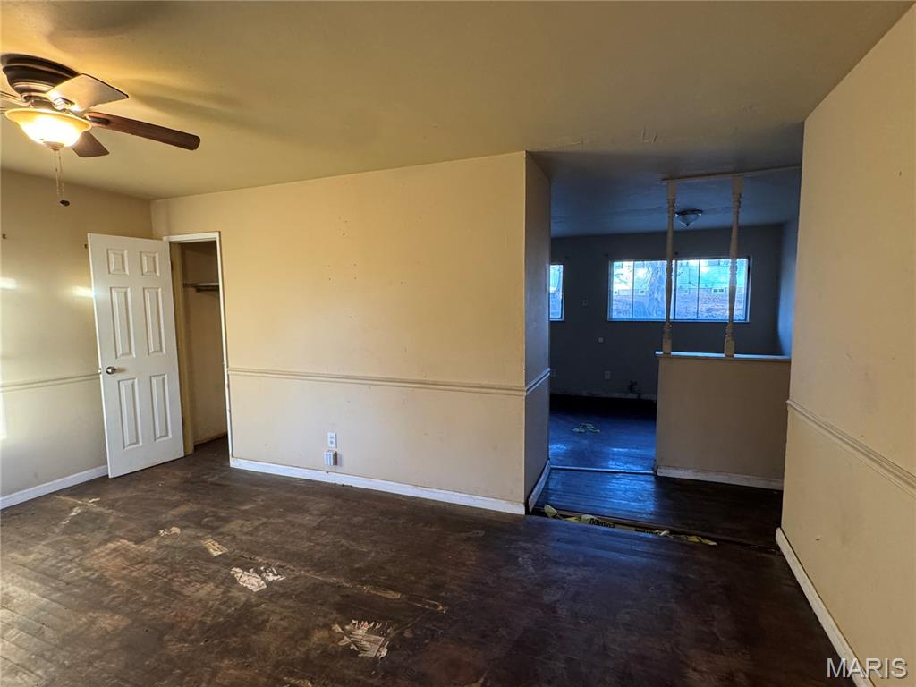 10418 Quaker Drive St. Louis, MO 63136 - Photo 6 of 18