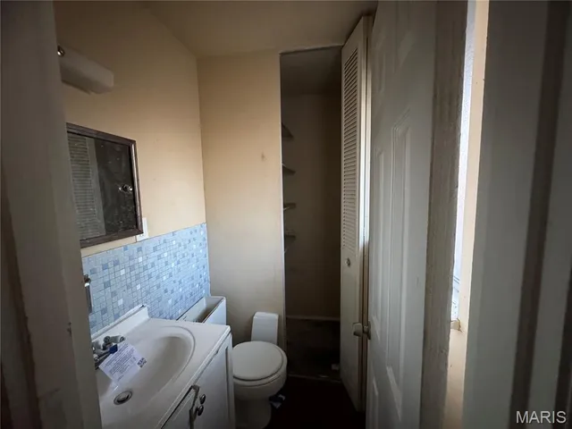 $69,900 | 10418 Quaker Drive, St. Louis, MO 63136